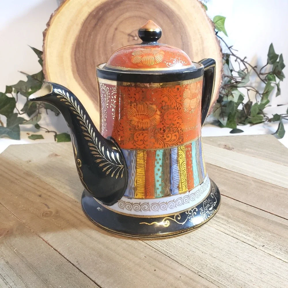 Vintage Ornate Hand Painted Japanese Teapot Low Spout‎ Style Multicolor
